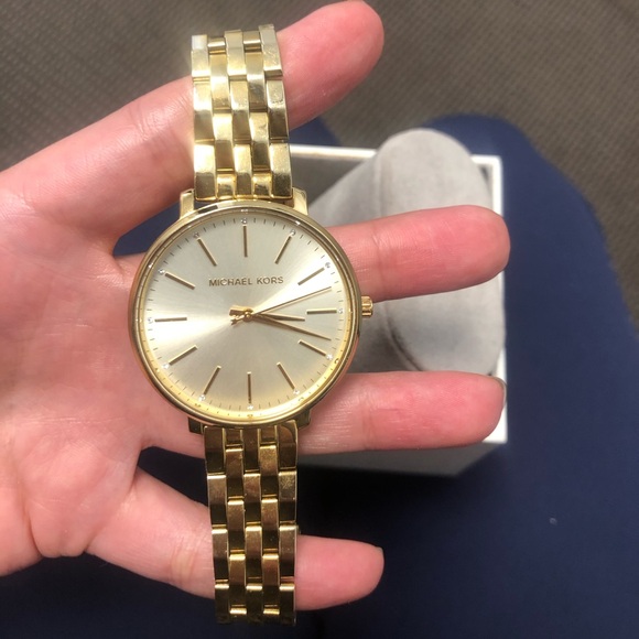 Michael Kors Gold Toned Watch with Crystals - Picture 3 of 15